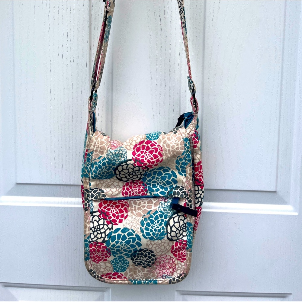 Kavu crossbody bag